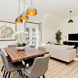  Apartment Newly Reno'd 2 Bed With Free Parking United Kingdom
